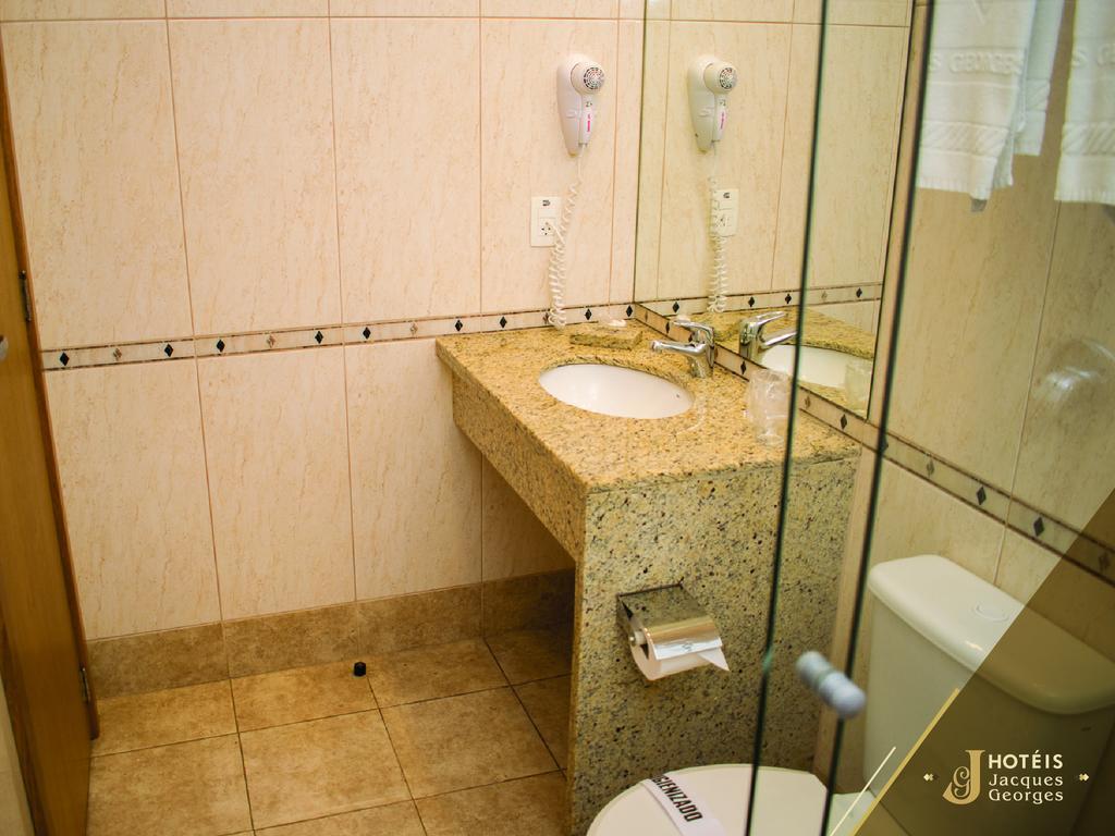 Hotel Jacques Georges Business Пелотас Екстериор снимка
