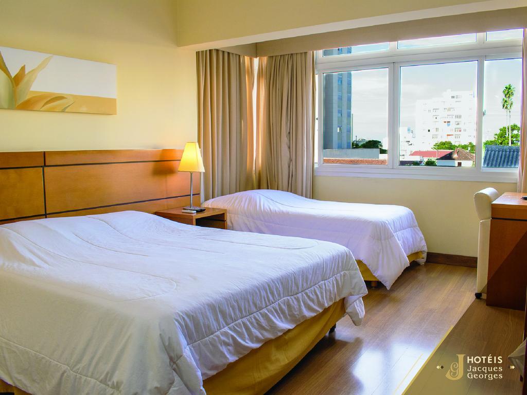Hotel Jacques Georges Business Пелотас Екстериор снимка
