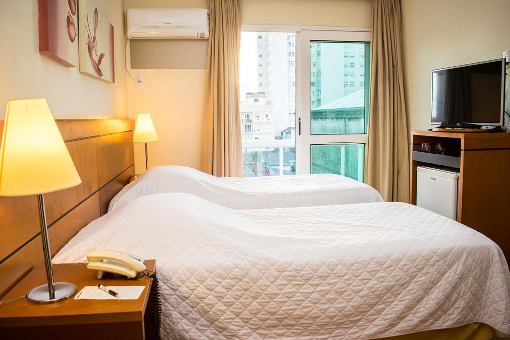 Hotel Jacques Georges Business Пелотас Екстериор снимка
